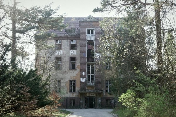 Beelitz (DE), Heilstätten, Chirurgie -- 2019 -- 9443