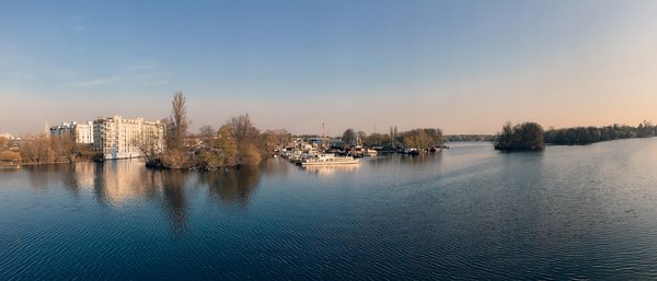 Berlin (DE), Tegeler See -- 2019 -- 7347