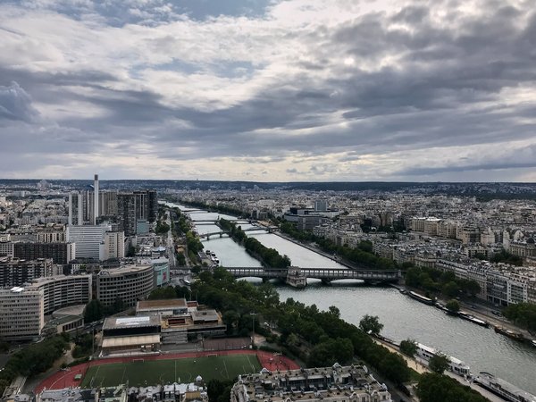 Paris (FR), Eiffelturm, Blick nach Südwesten -- 2019 -- 2372