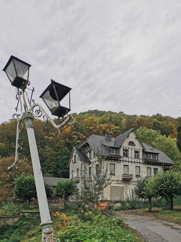 Königswinter (DE), Burghof -- 2020 -- 163018