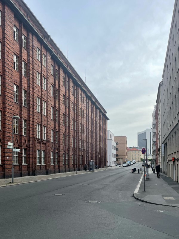 Berlin (DE), Tucholskystraße -- 2021 -- 9059