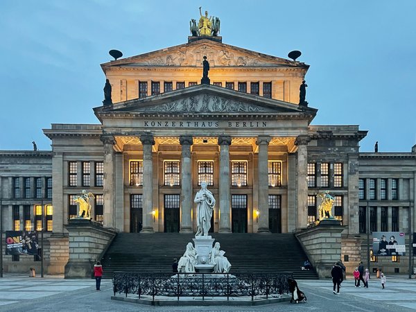 Berlin (DE), Gendarmenmarkt, Konzerthaus -- 2021 -- 9131