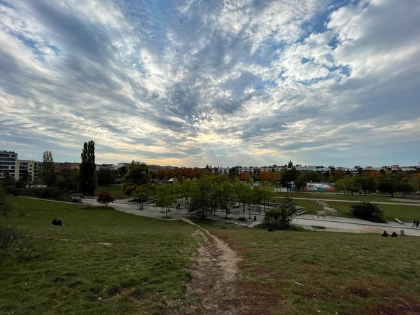 Berlin (DE), Mauerpark -- 2021 -- 9400
