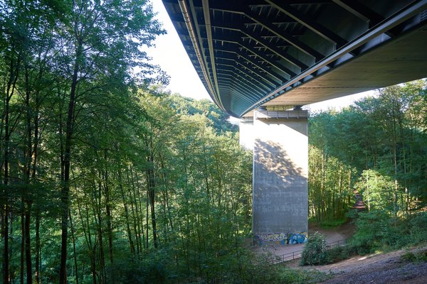 Mülheim an der Ruhr (DE), Mintarder Brücke -- 2022 -- 0144