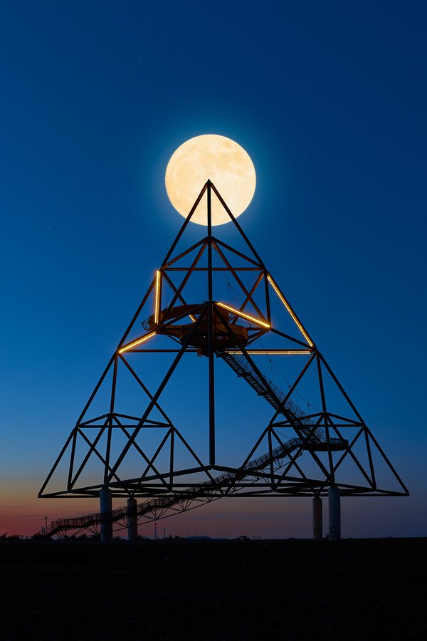 Bottrop (DE), Tetraeder -- 2022 -- 0402X