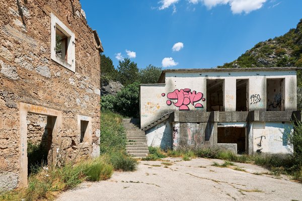 Knin (HR), Altes Wasserkraftwerk -- 2022 -- 0013