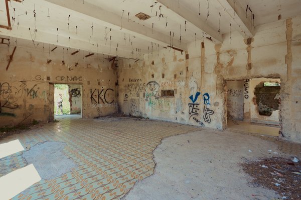 Knin (HR), Altes Wasserkraftwerk -- 2022 -- 0017