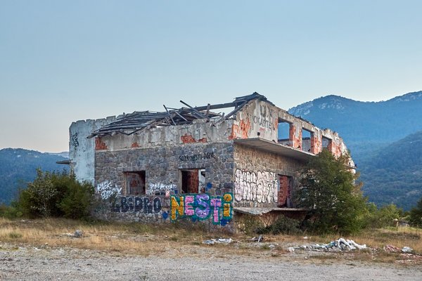 Gračac (HR), Ruine -- 2022 -- 0206