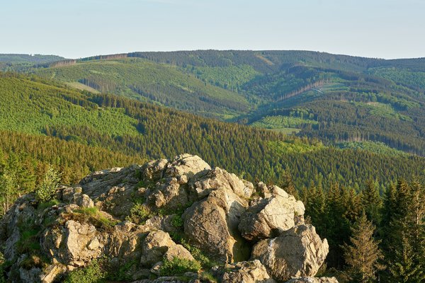 Olsberg (DE), Istenberg, Blick nach Süden -- 2023 -- 0344