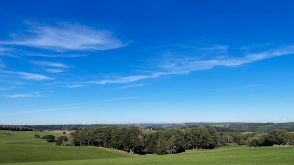 Hellenthal (DE), Landschaft -- 2023 -- 9290