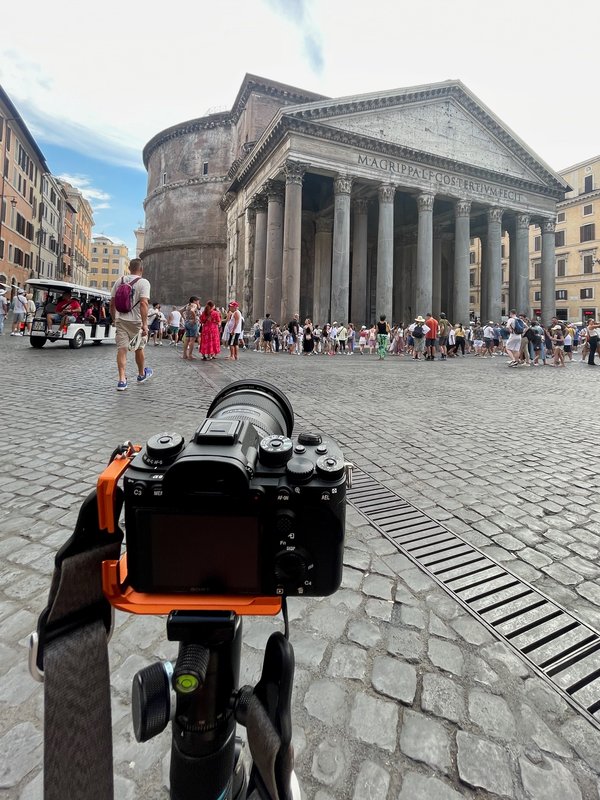 Rom (IT), Trevi-Brunnen -- BTS -- 2024 -- 1212