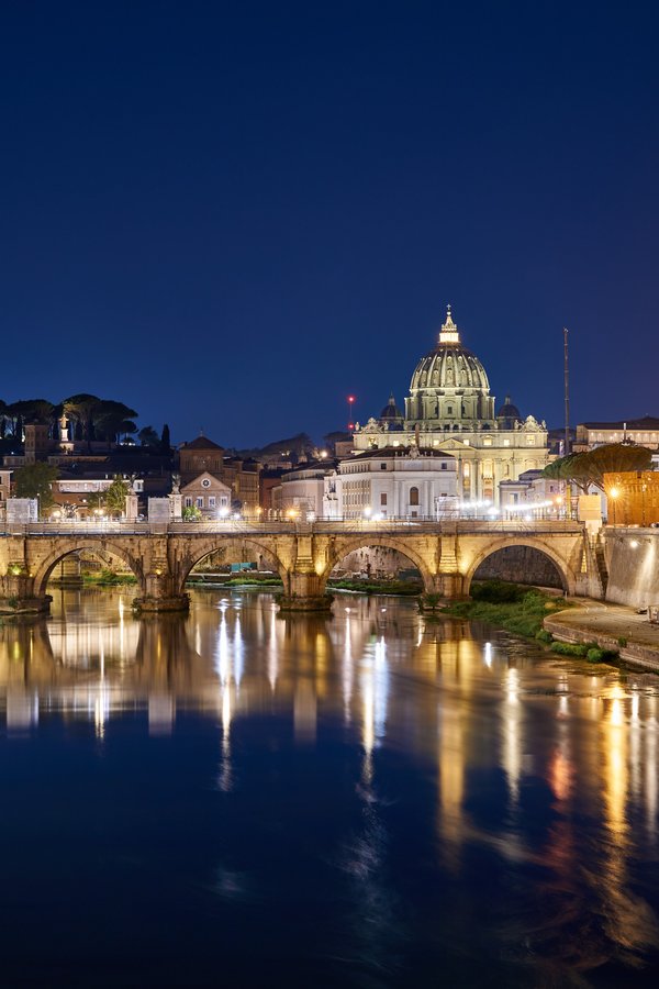 Rom (IT), Brücke "Ponte Vittorio Emanuele II" und Petersdom (VA) -- 2024 -- 0599