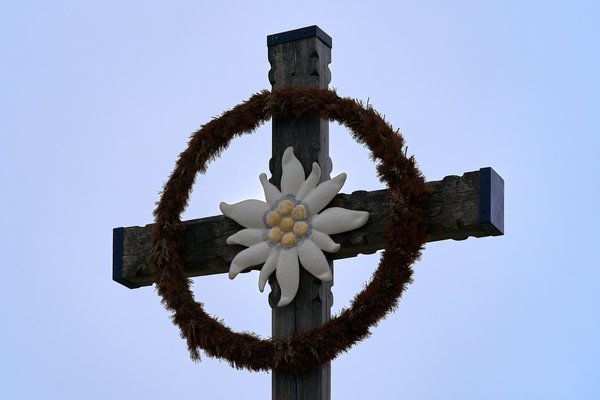 Berchtesgaden (DE), Kehlstein, Gipfelkreuz -- 2024 -- 0271