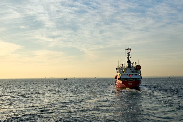 Istanbul (TR), Marmarameer, Schiff „Force 1“ -- 2024 -- 0961