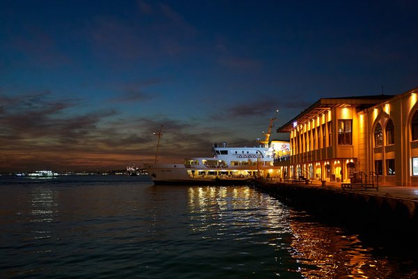 Istanbul (TR), Hafen von Haydarpaşa -- 2024 -- 1093