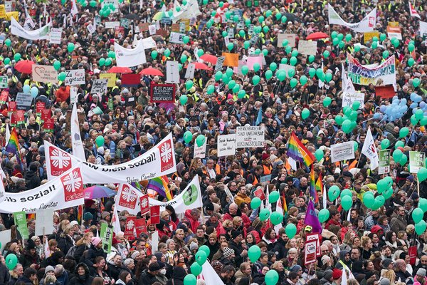 Düsseldorf (DE), „NRW bleib sozial“ -- 2024 -- 1011
