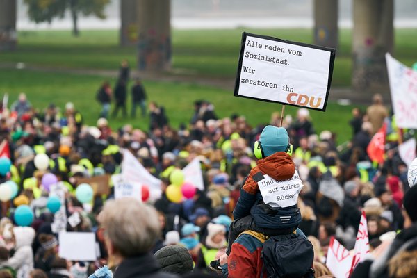 Düsseldorf (DE), „NRW bleib sozial“ -- 2024 -- 1106