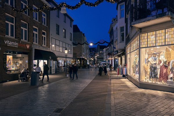 Roermond (NL), Marktstraat -- 2024 -- 0002