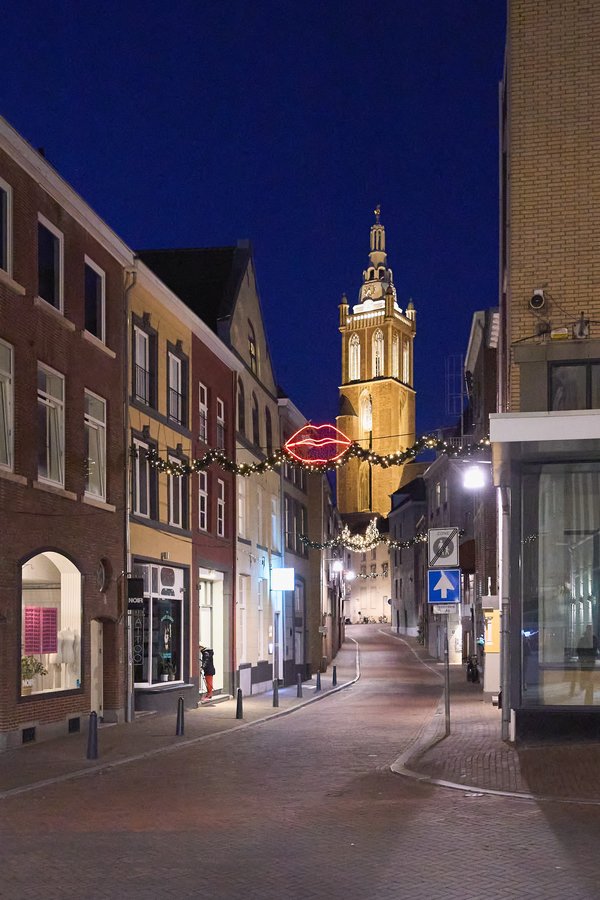 Roermond (NL), Luifelstraat -- 2024 -- 0003